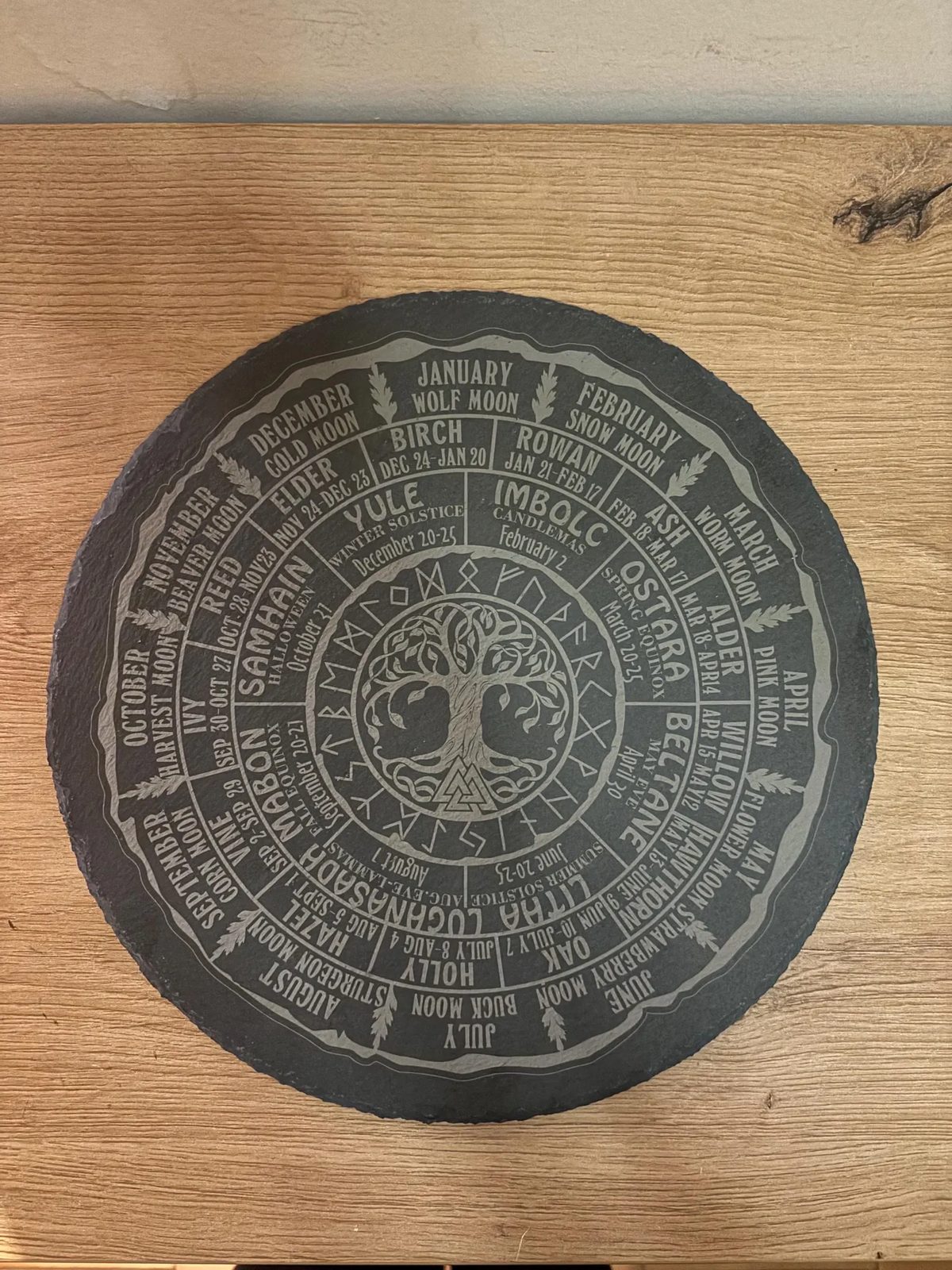 Keltenkalender auf Schieferplatten ca. 30 cm Durchmesser